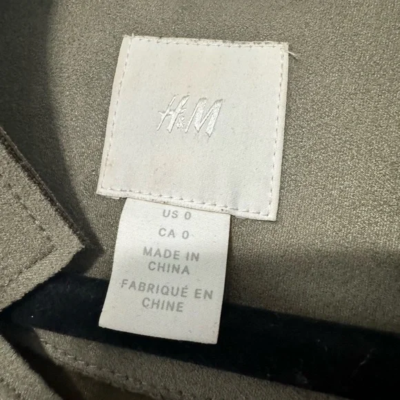 Women's Coat - Picture 4 of 6